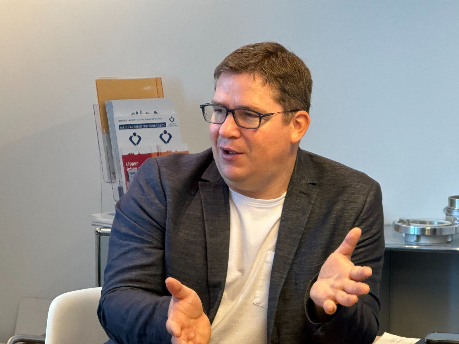 外国人.jpg 外国人.jpg