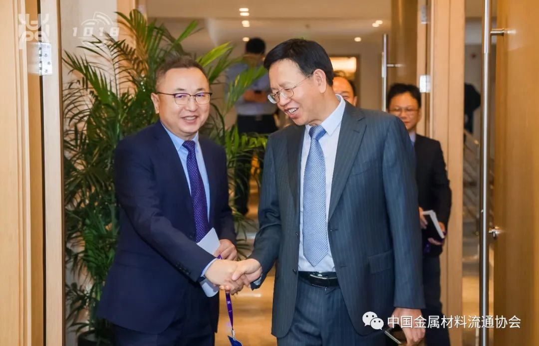 会长交流.jpg 会长交流.jpg