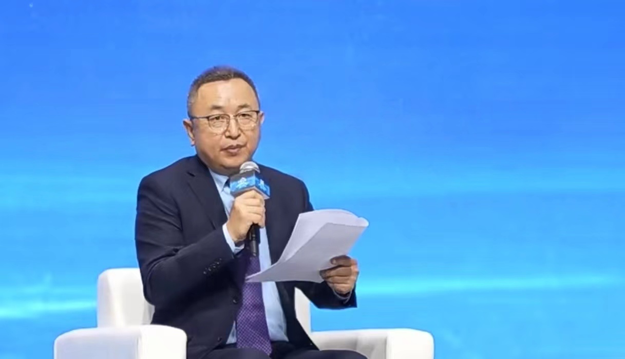 会长圆桌.jpg 会长圆桌.jpg