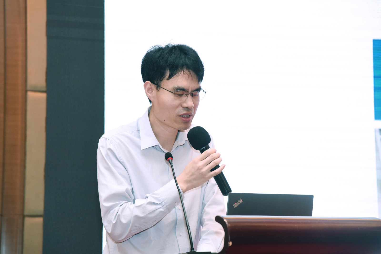 李雷生.jpg 李雷生.jpg